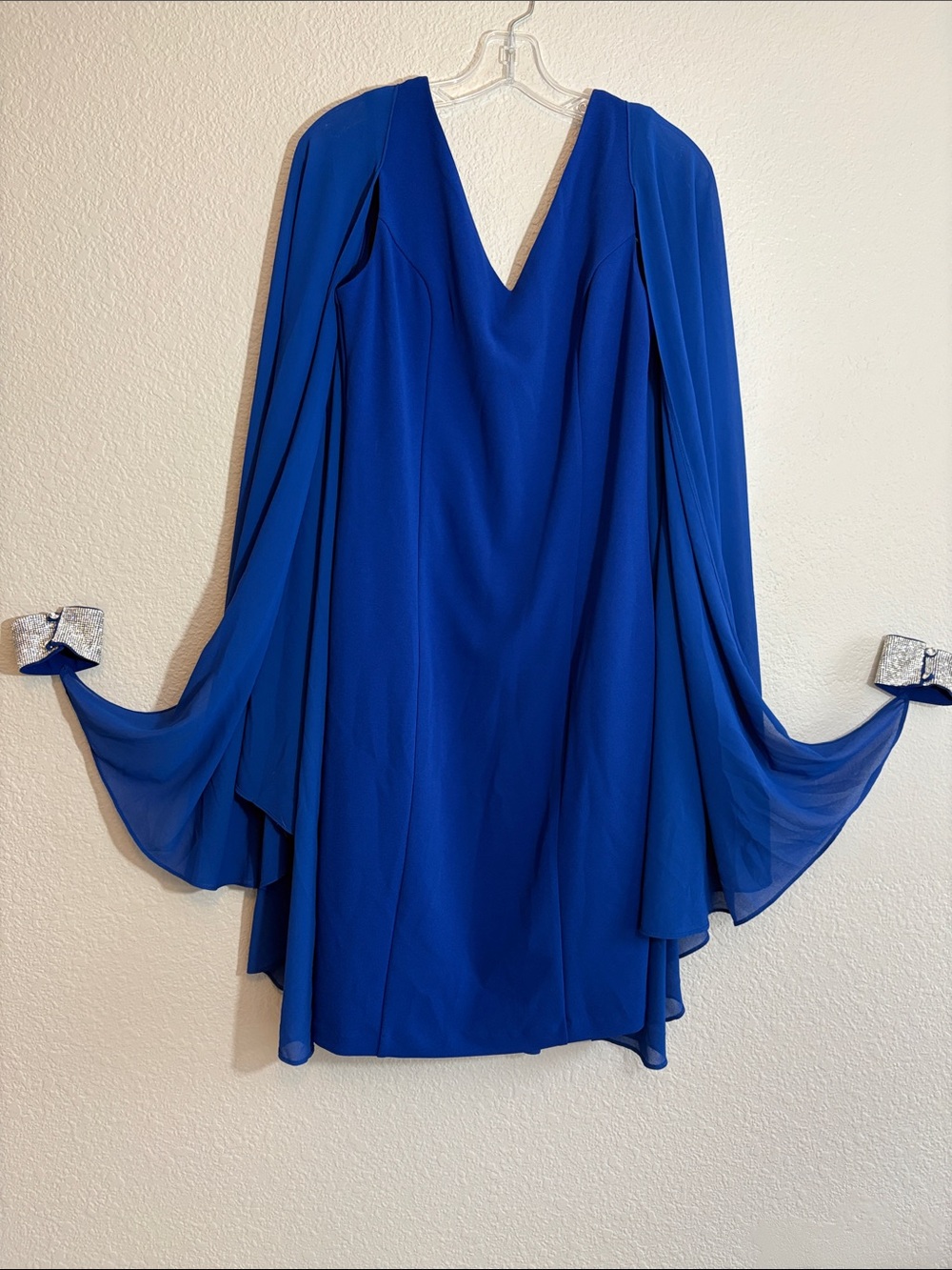 Frank Lyman V Neck Cape Dress